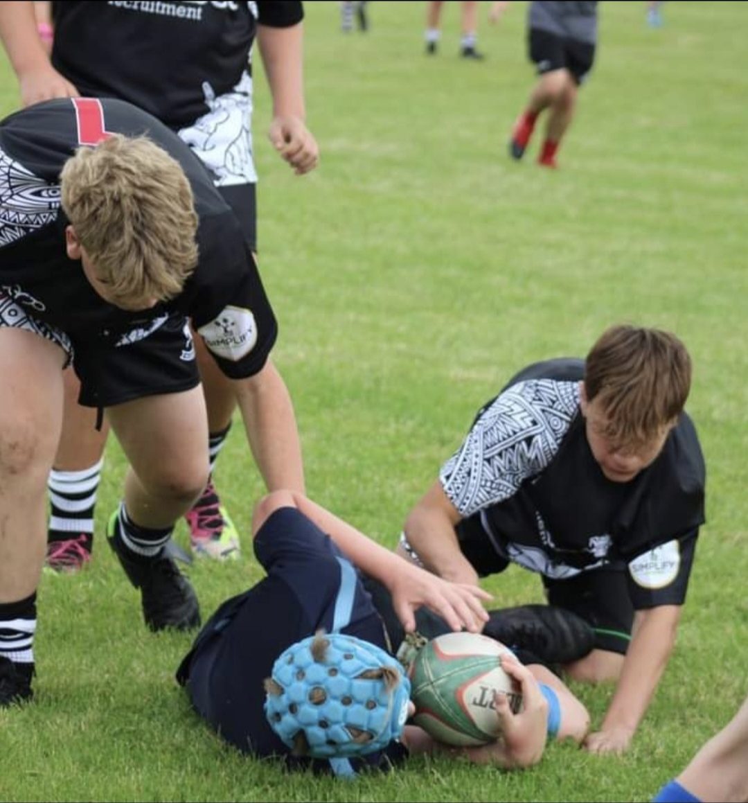 Tony O'Neill sponsored under-15s rugby team